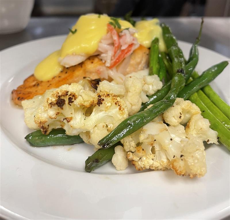 Dining at Guardian Angel Homes